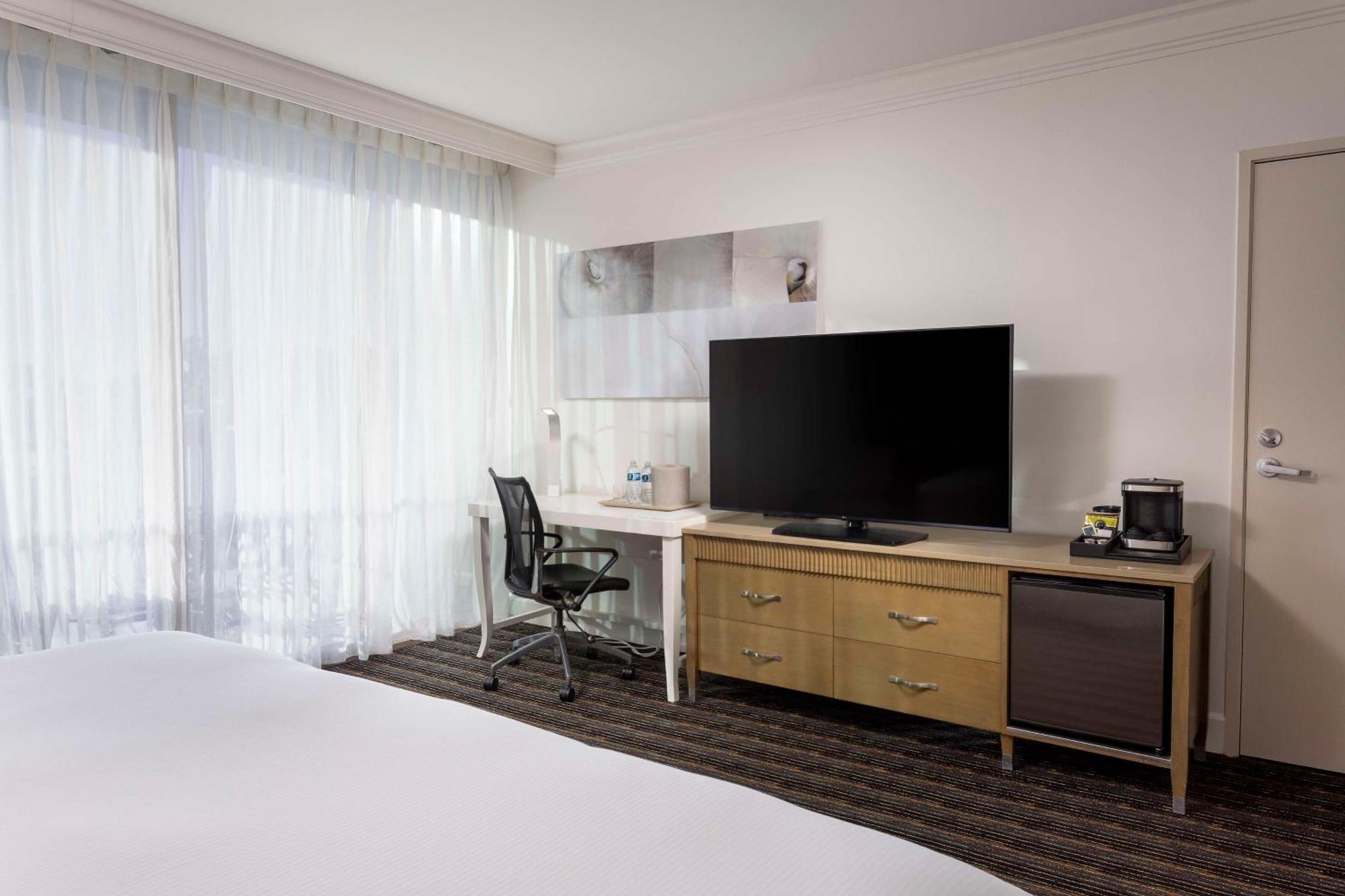 Doubletree By Hilton San Diego Bayside מראה חיצוני תמונה